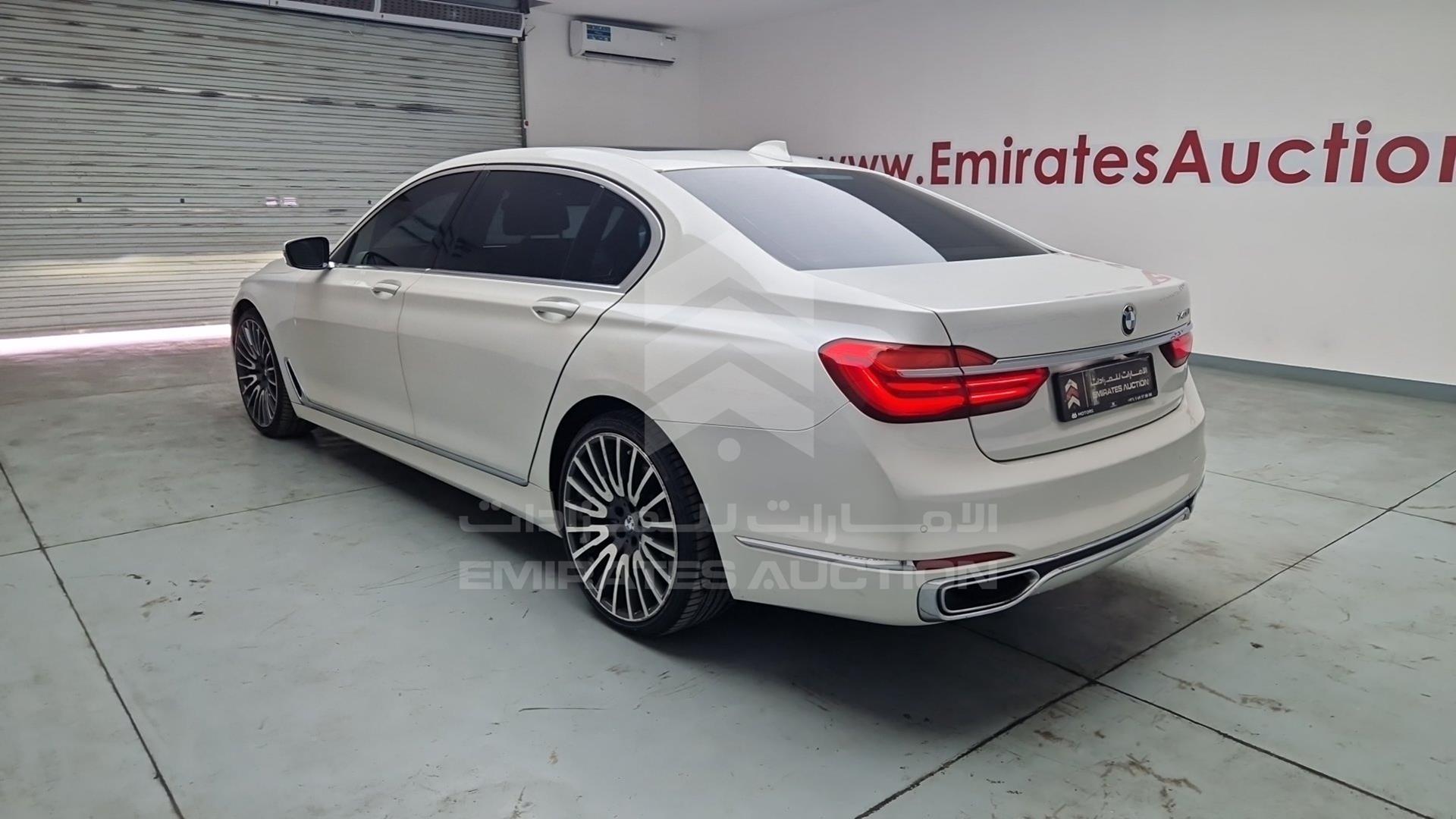 2016 BMW 740 LI VIN: WBA7E2107GG402235