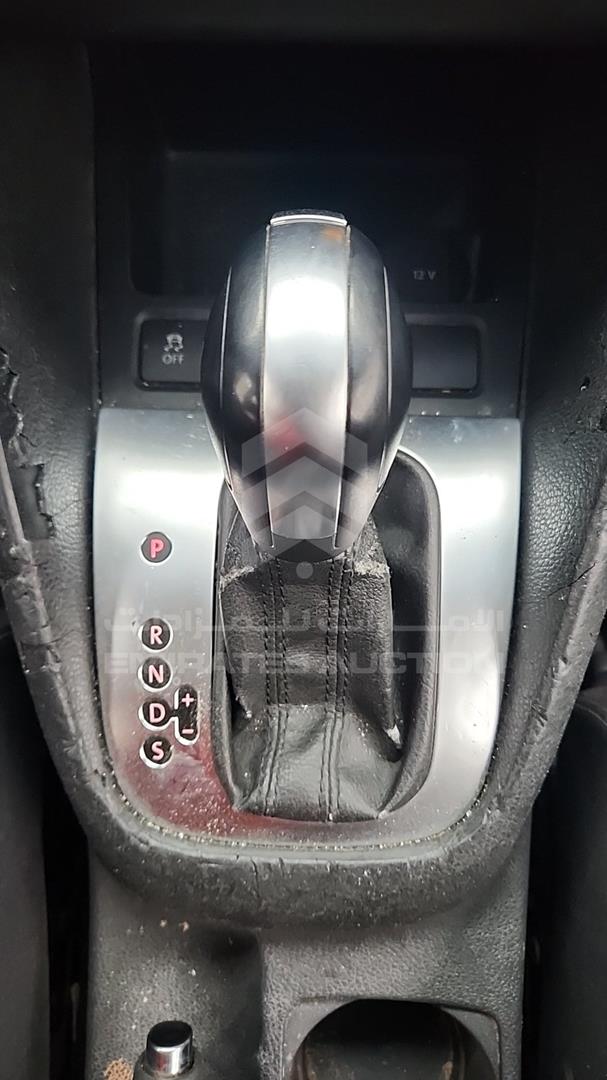 2011 VOLKSWAGEN GOLF VIN: WVWBB7AJABW287460