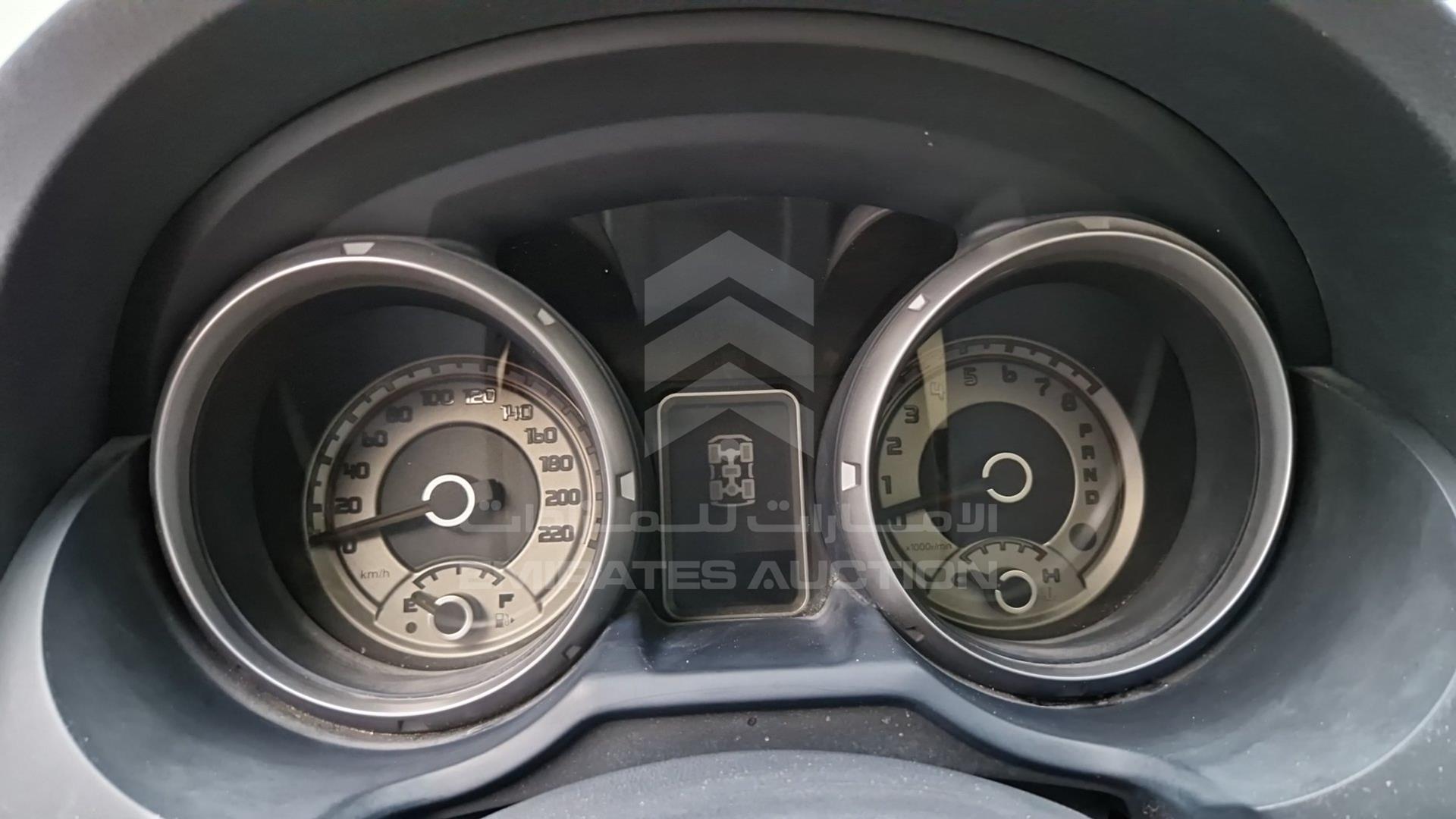 2013 MITSUBISHI PAJERO VIN: JMYLRV95WDJ704393
