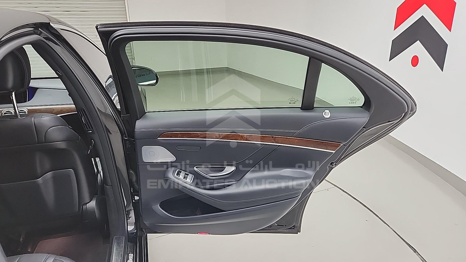 2017 MERCEDES S 550 VIN: WDDUG8FB8HA308873