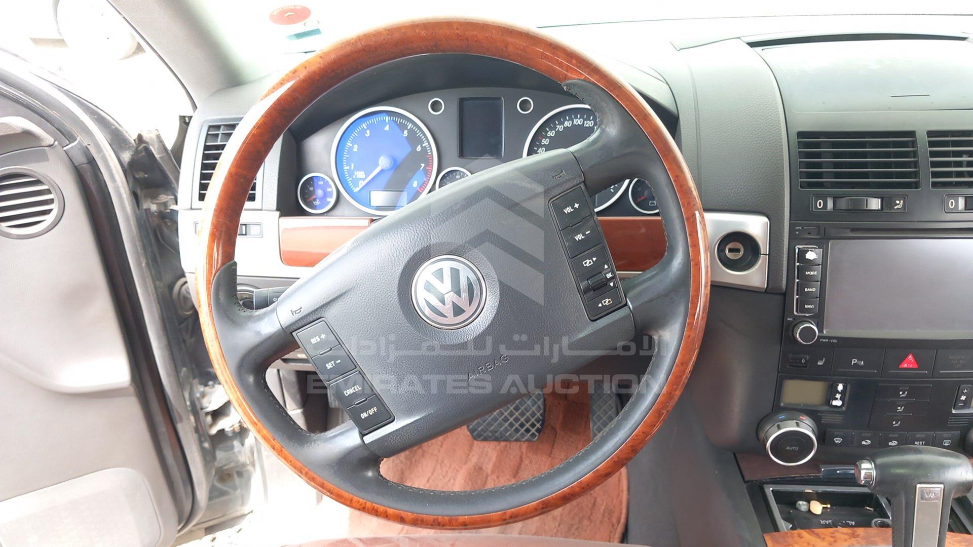 2007 VOLKSWAGEN TOUAREG VIN: WVGAE27LX7D018294