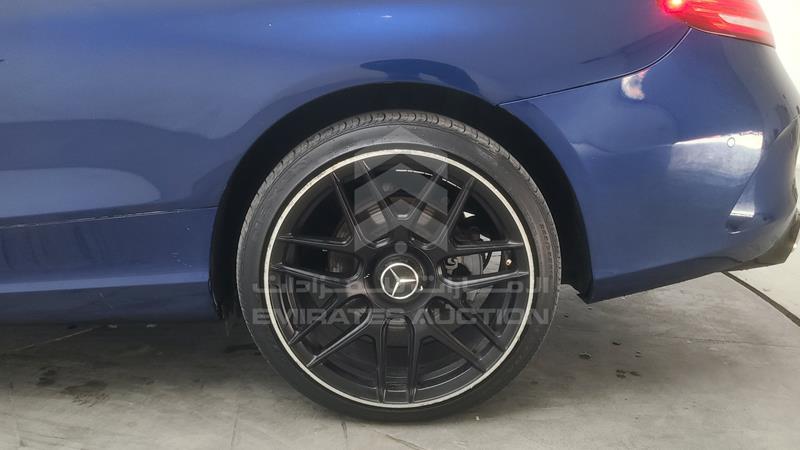 WDDWJ4JB4HF383700 Auction: EmiratesAuction Lot: 406062 WDDWJ4JB4HF383700 Mercedes C 300 2017 BLUE Photo 42