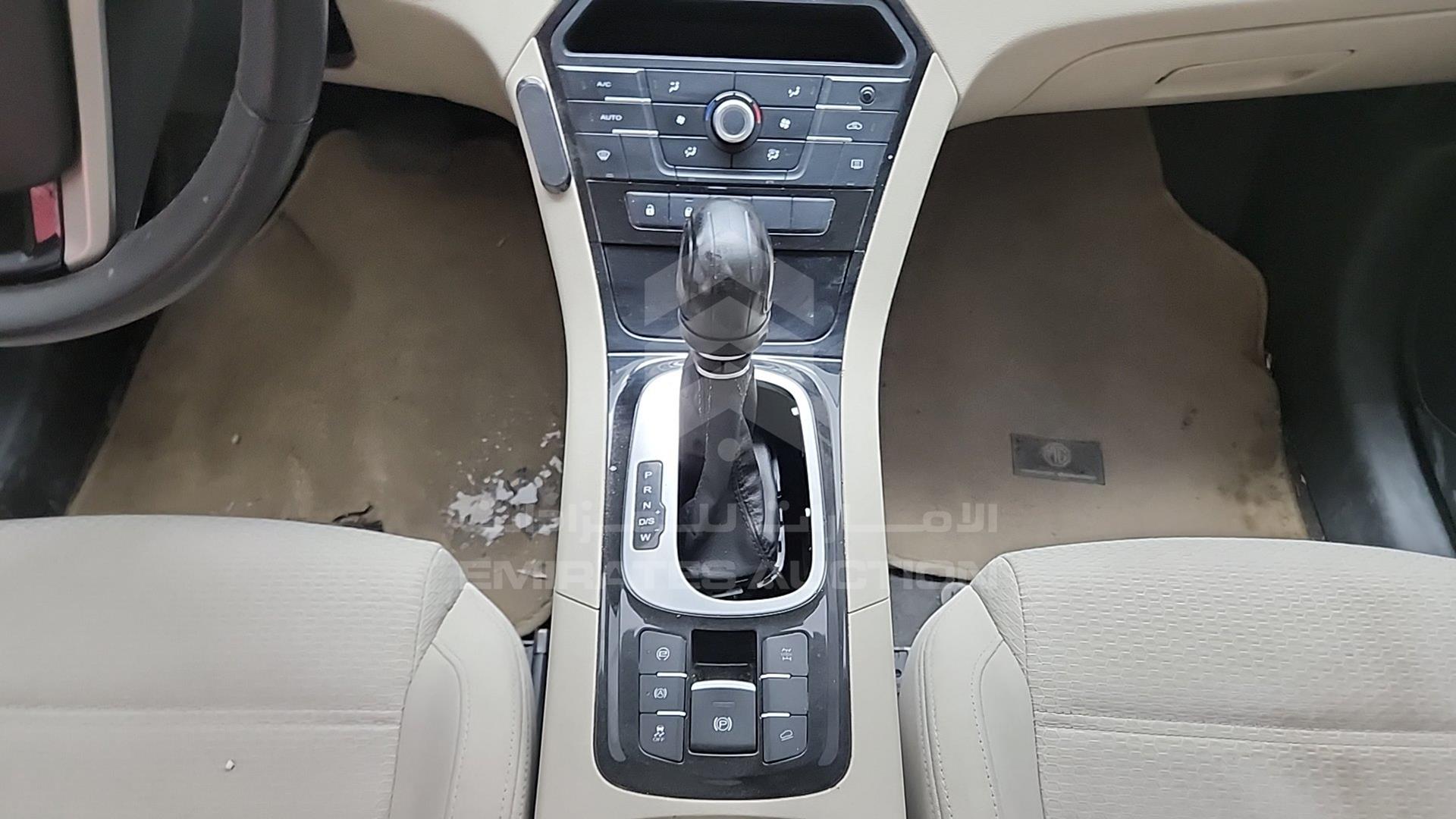 2016 MG GS VIN: LSJA24W34GS012141