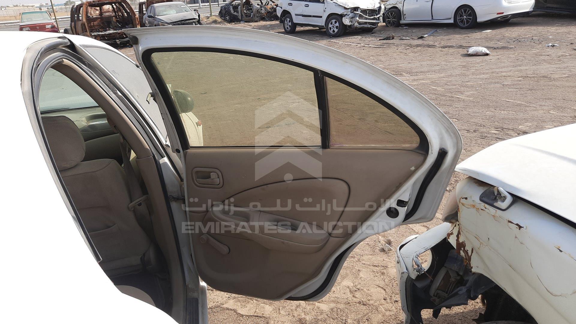 2005 NISSAN TIIDA VIN: JN1FN61C05W084352