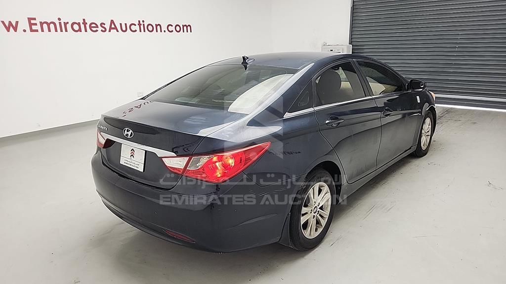 5NPEB4AC4BH172148 - 2011 HYUNDAI SONATA - #517690