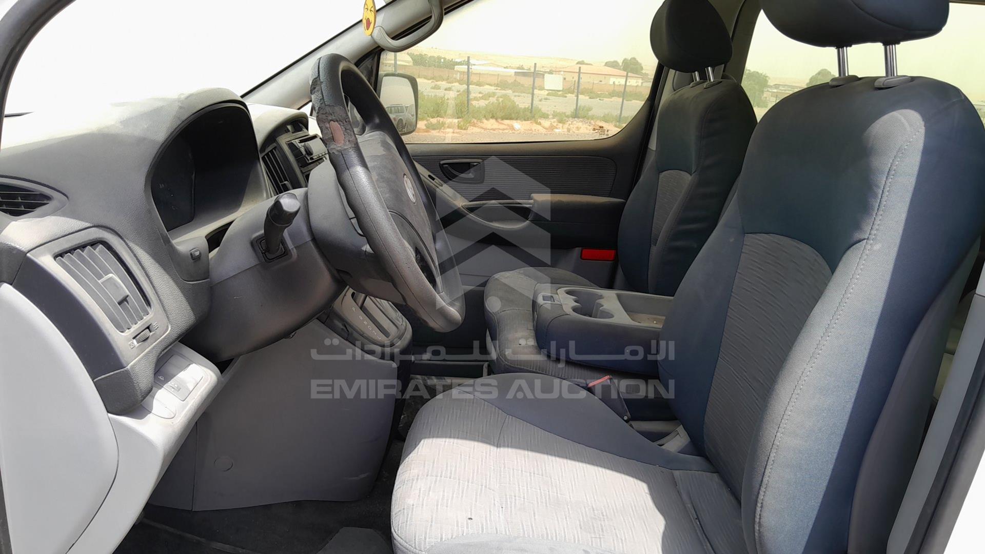 2016 HYUNDAI H1 VIN: KMHWG81R7GU755954