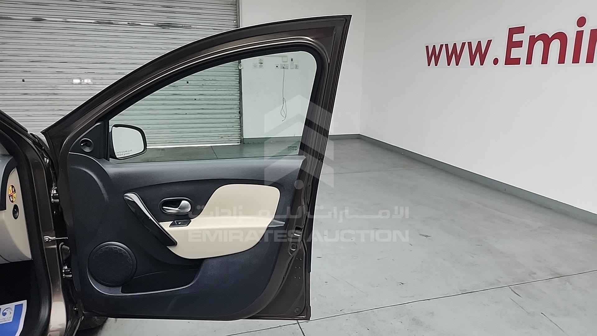 2020 RENAULT SYMBOL VIN: VF14SRAB1LT549529