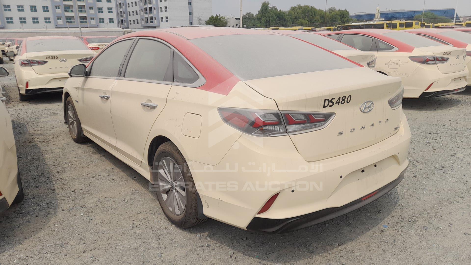 2019 HYUNDAI SONATA VIN: KMHE24130KA092946
