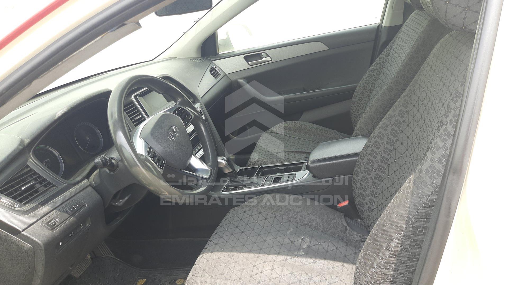 2019 HYUNDAI SONATA VIN: KMHE24135KA092960