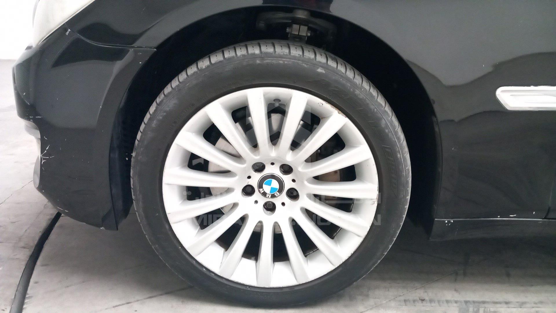 2014 BMW 730 VIN: WBAYE2104ED304802