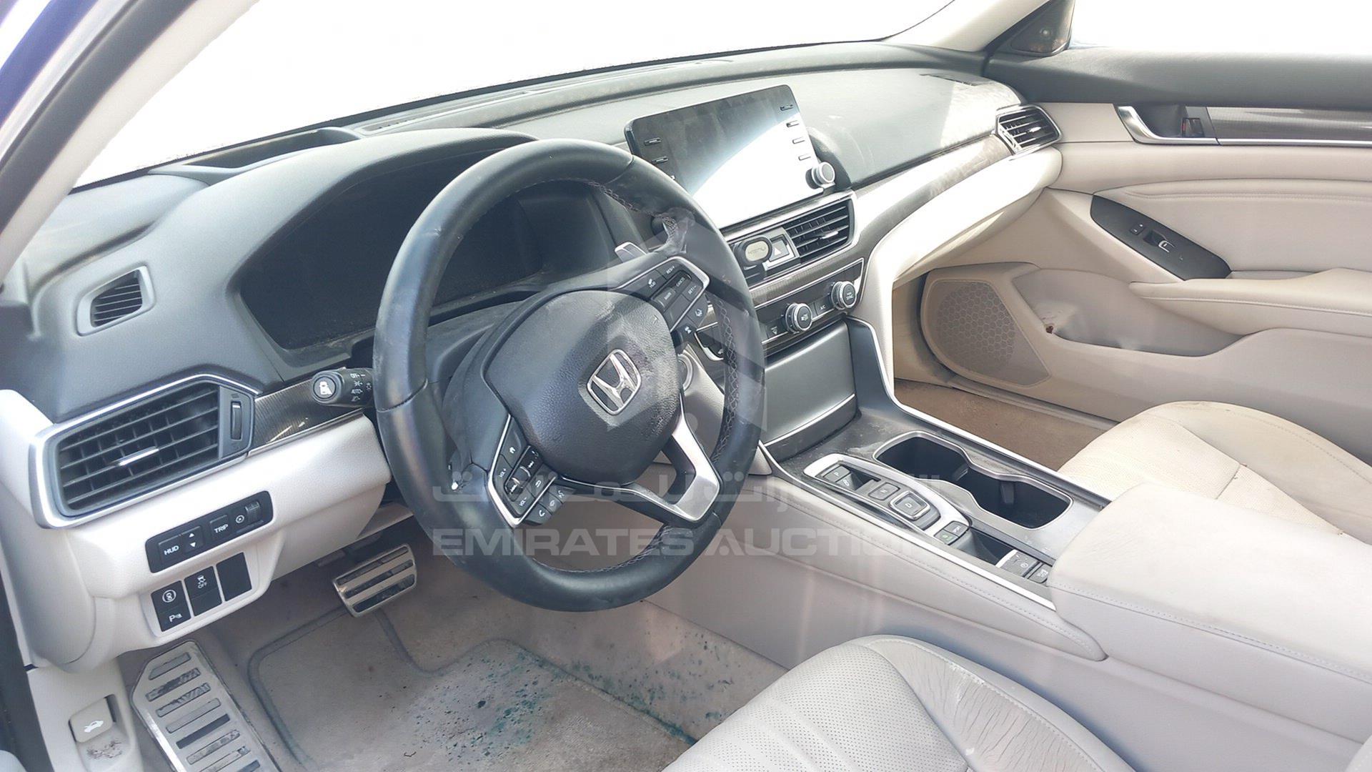 2018 HONDA ACCORD VIN: 1HGCV2638JA600306