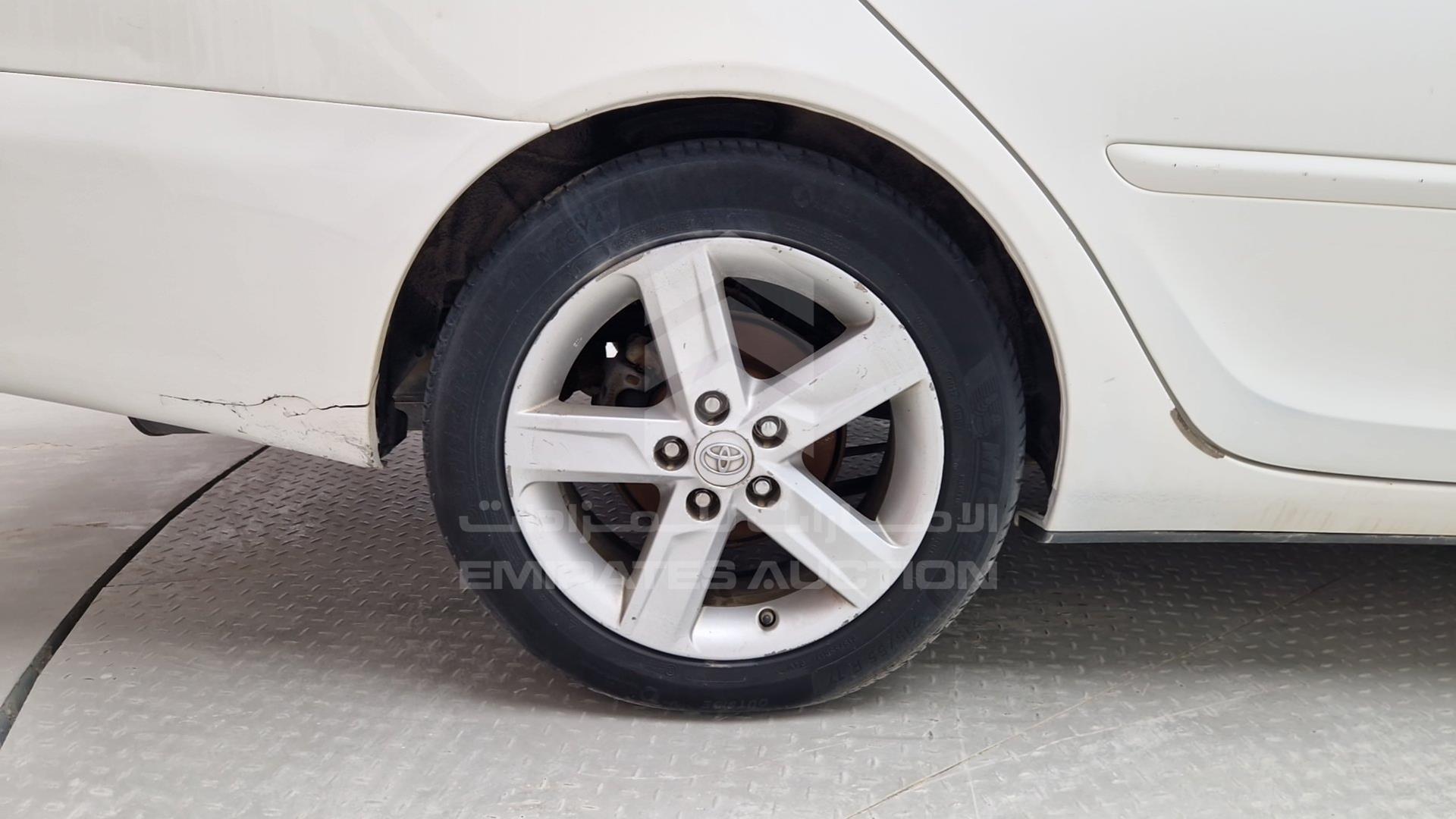 2005 TOYOTA CAMRY VIN: 4T1BF32K95U604603