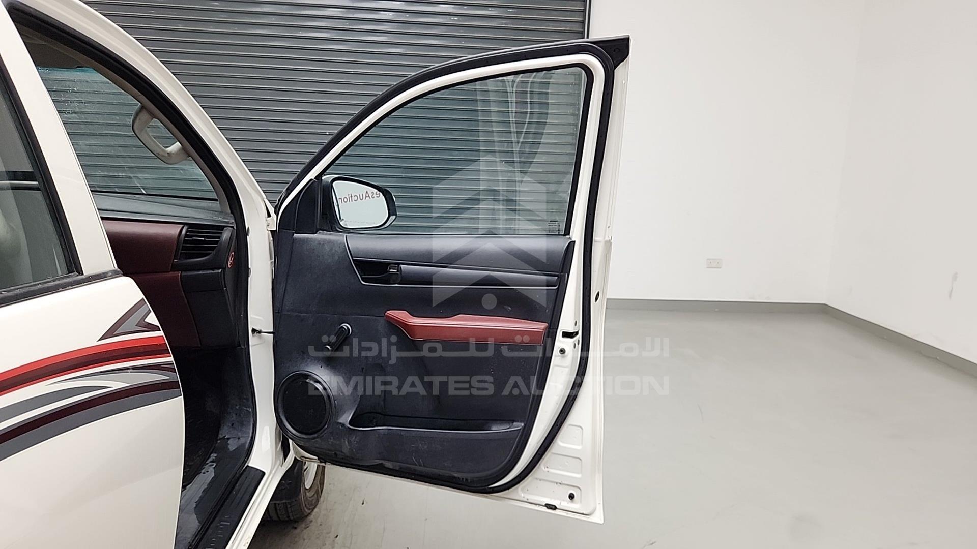 2022 TOYOTA HILUX VIN: MR0DX9CD5N2527741