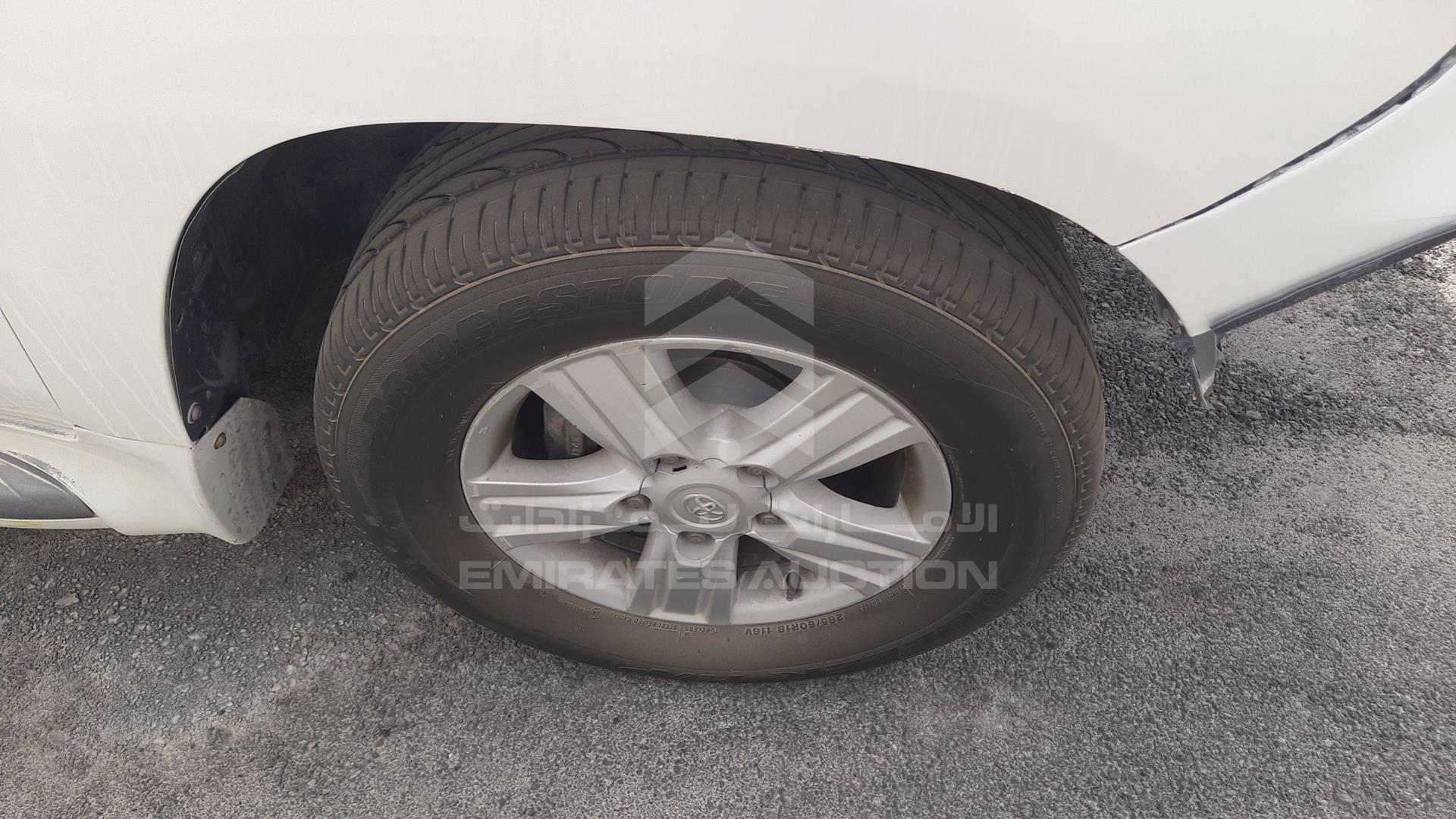 2014 TOYOTA LAND CRUISER VIN: JTMDU09J3E4094988