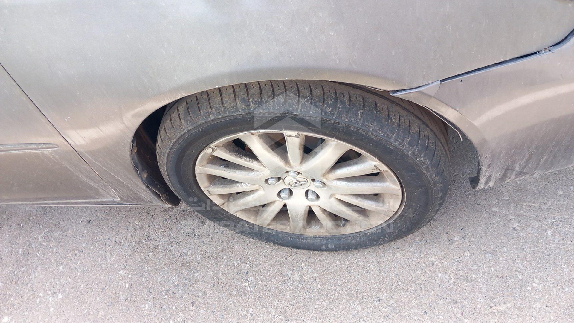 2005 TOYOTA CAMRY VIN: 4T1BE32K95U963968