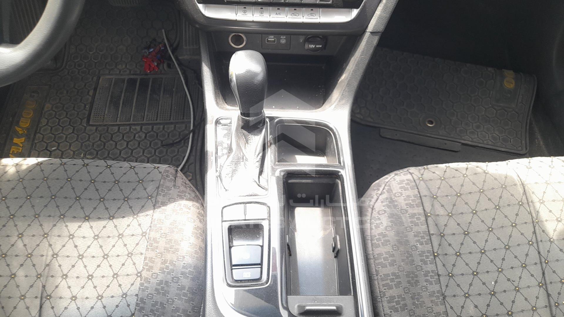 2019 HYUNDAI SONATA VIN: KMHE24134KA092903