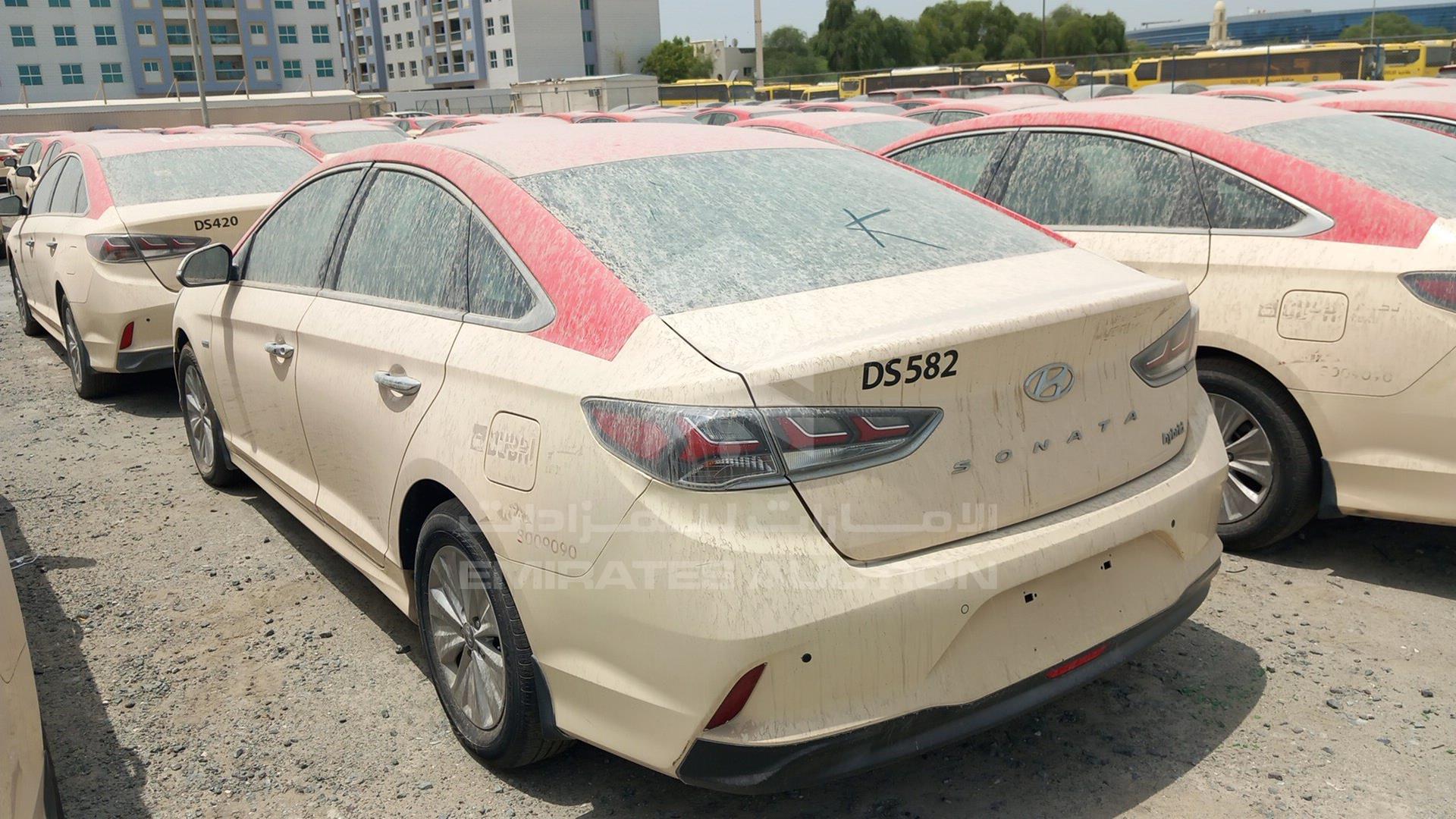 2019 HYUNDAI SONATA VIN: KMHE24131KA093040