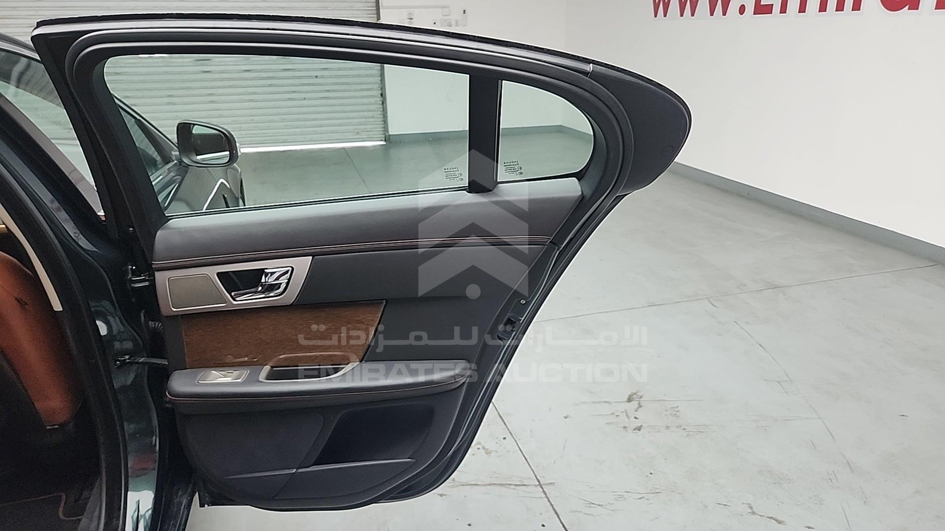 2009 JAGUAR XF VIN: SAJAA07GX91R38813
