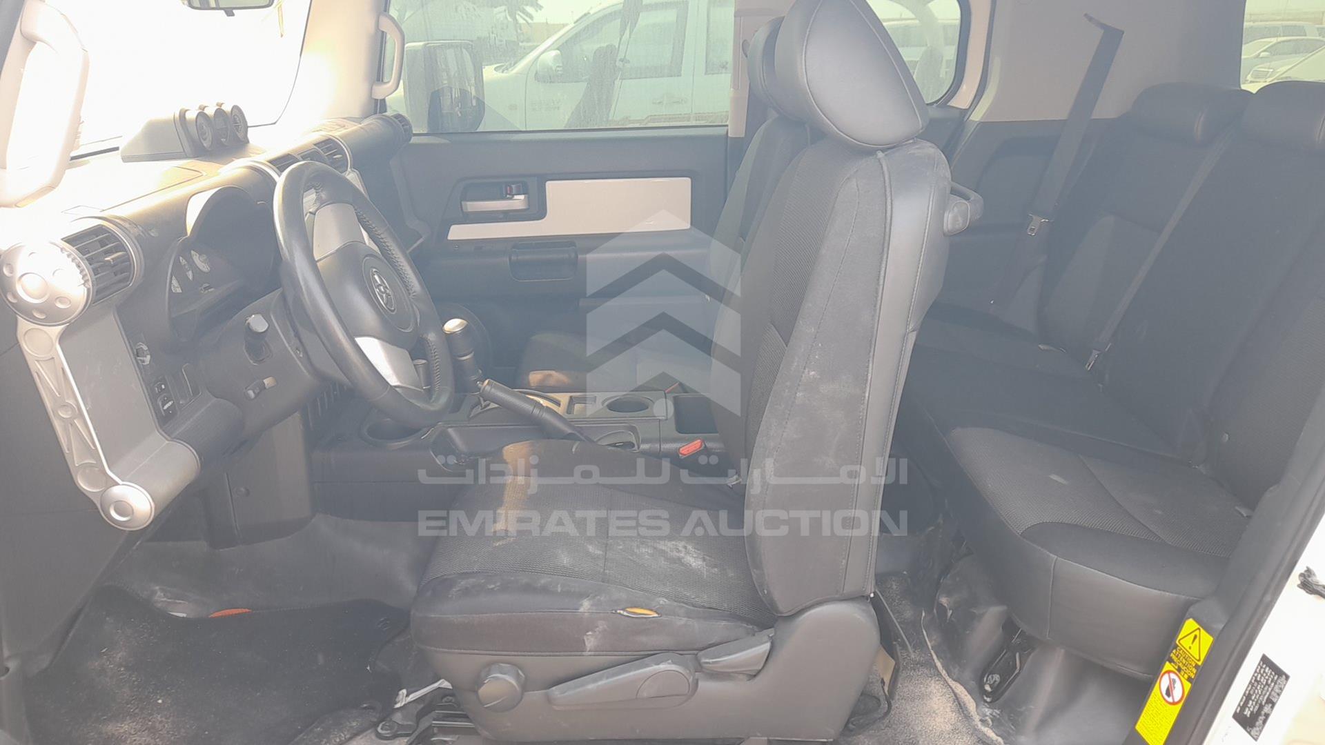 2014 TOYOTA FJ CRUISER VIN: JTEBU11F3EK195394
