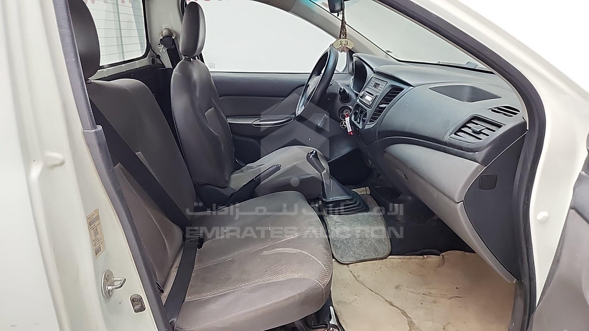 2016 MITSUBISHI L 200 VIN: MMBENKJ40GH046627