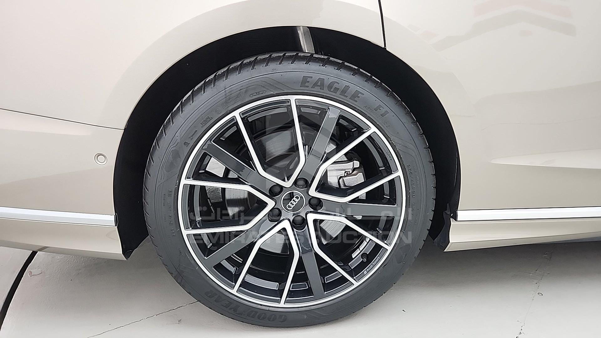 2019 AUDI A8 L VIN: WAUZZZF87KN003737