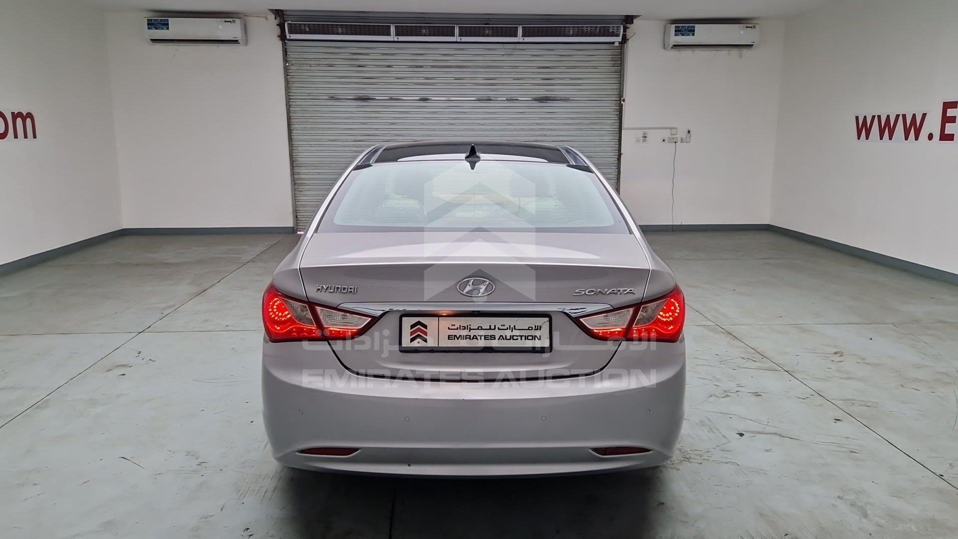 2012 HYUNDAI SONATA VIN: KMHEC41C2CA388372