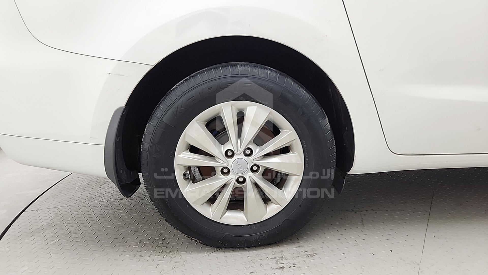 2018 KIA CARNIVAL VIN: KNAMB8120J6412148