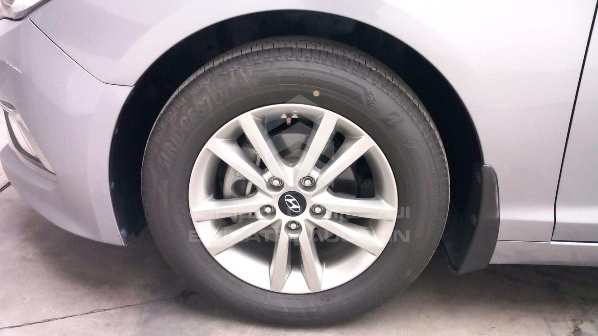 2017 HYUNDAI SONATA VIN: KMHE241G7HA278821