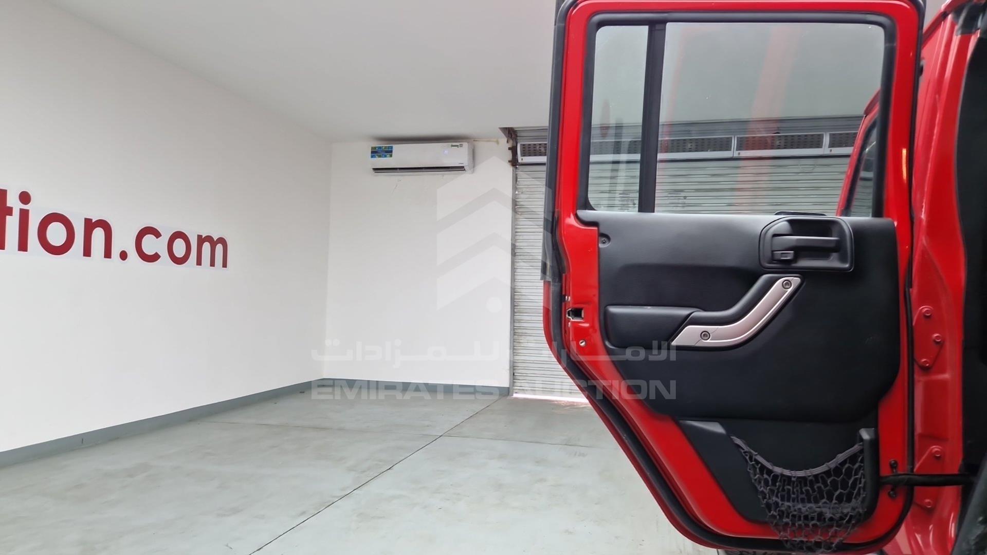 2015 JEEP WRANGLER SAHARA VIN: 1C4HJWE50FL522674