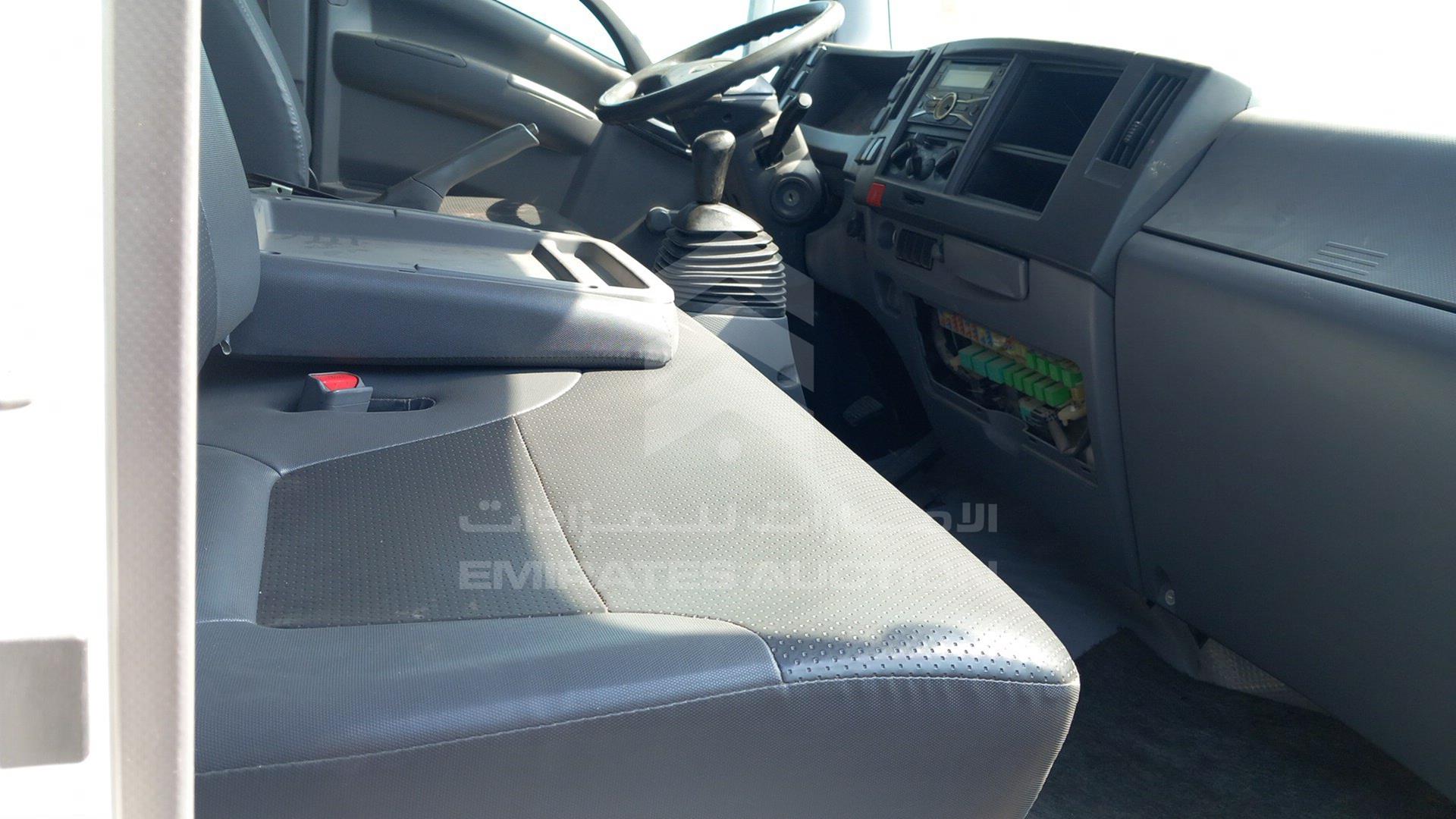 2017 ISUZU REWARD NP VIN: JAMKP34H0H7P06999