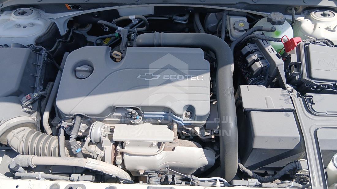 2019 Chevrolet Malibu — Engine Bay — Photo 27
