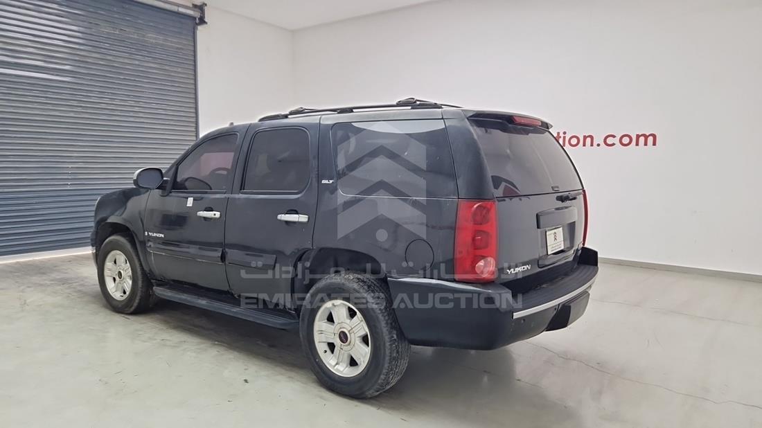 2007 GMC Yukon — Rear Left Angle — Photo 7