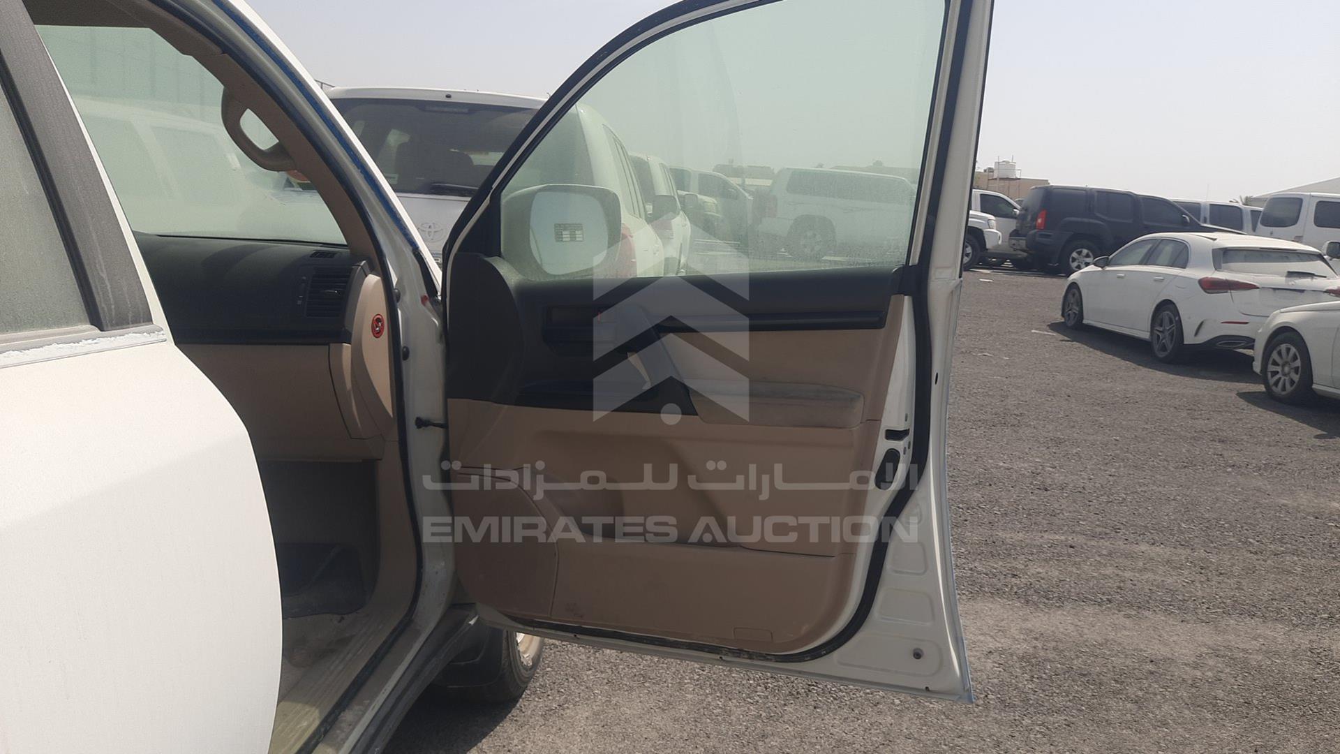 2013 TOYOTA LAND CRUISER VIN: JTMDU09J7D4074564