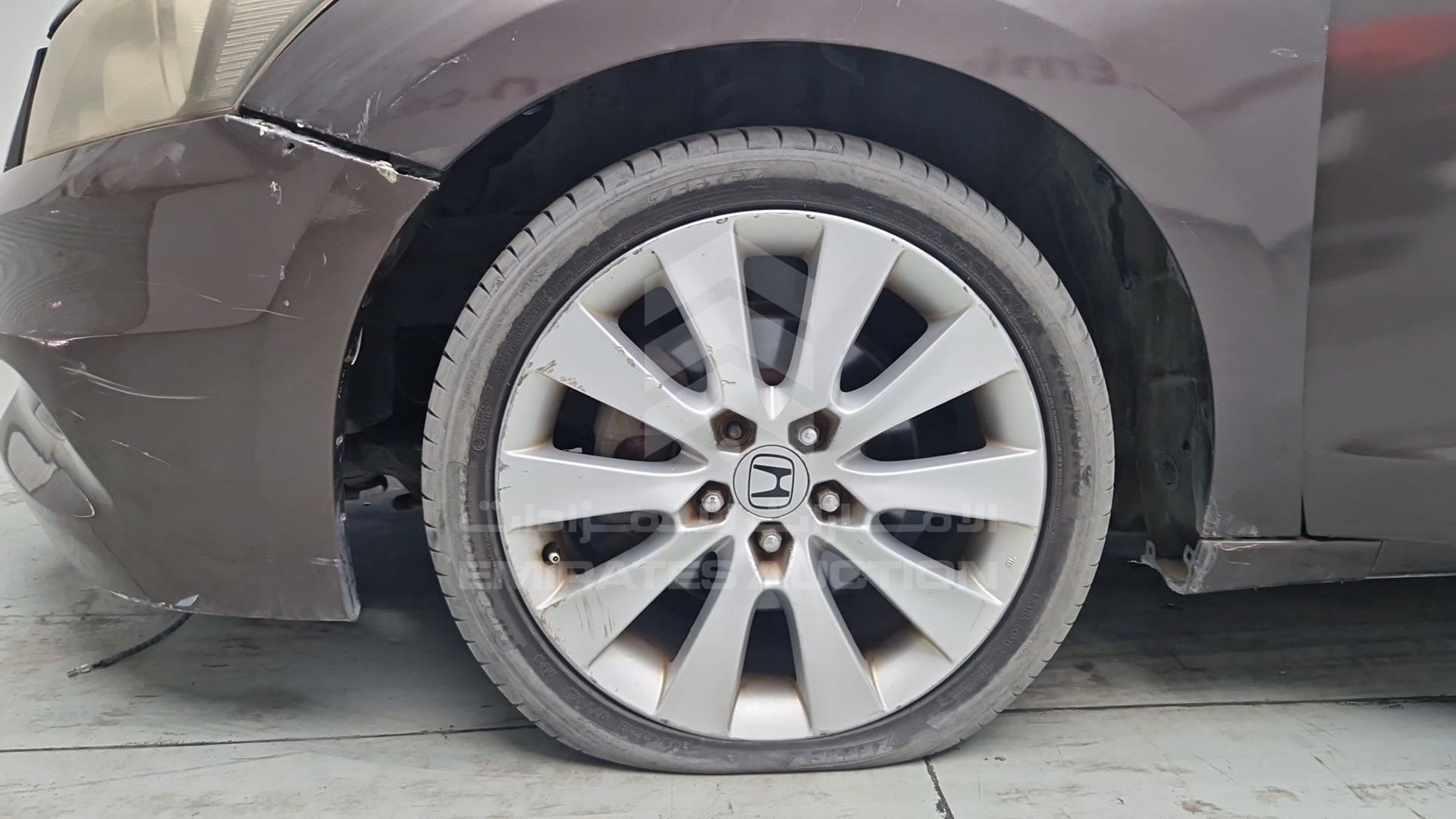 2011 HONDA ACCORD VIN: JHMCP267XBC405694