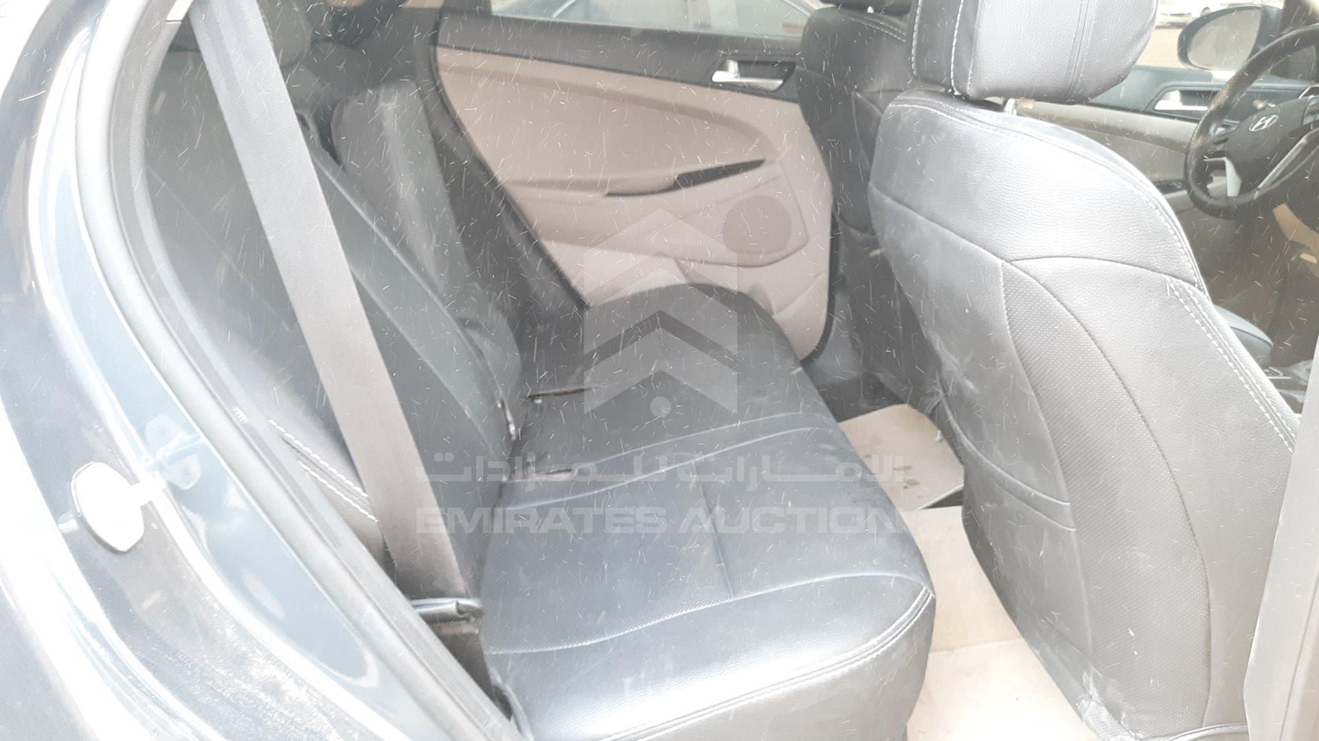 2019 HYUNDAI TUCSON VIN: KM8J33AL1KU963048