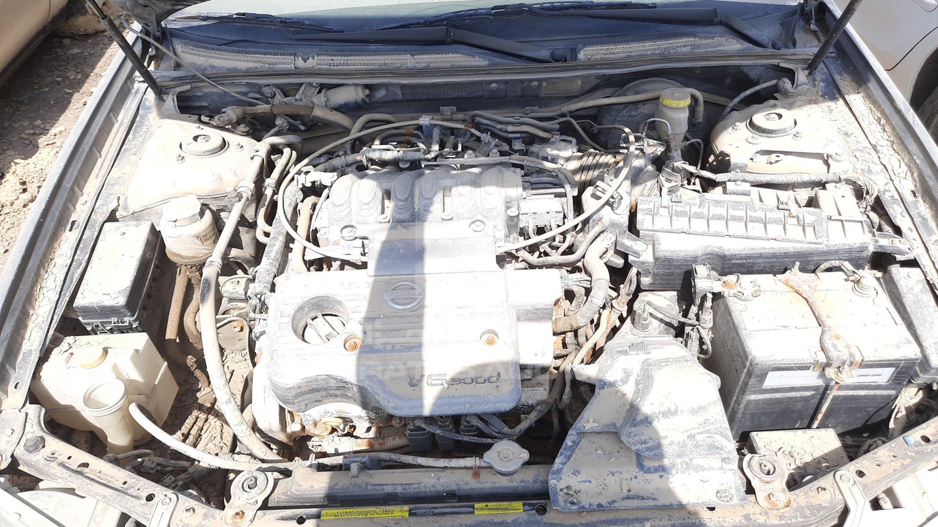0 NISSAN MAXIMA VIN: JN1CA31S83T671076