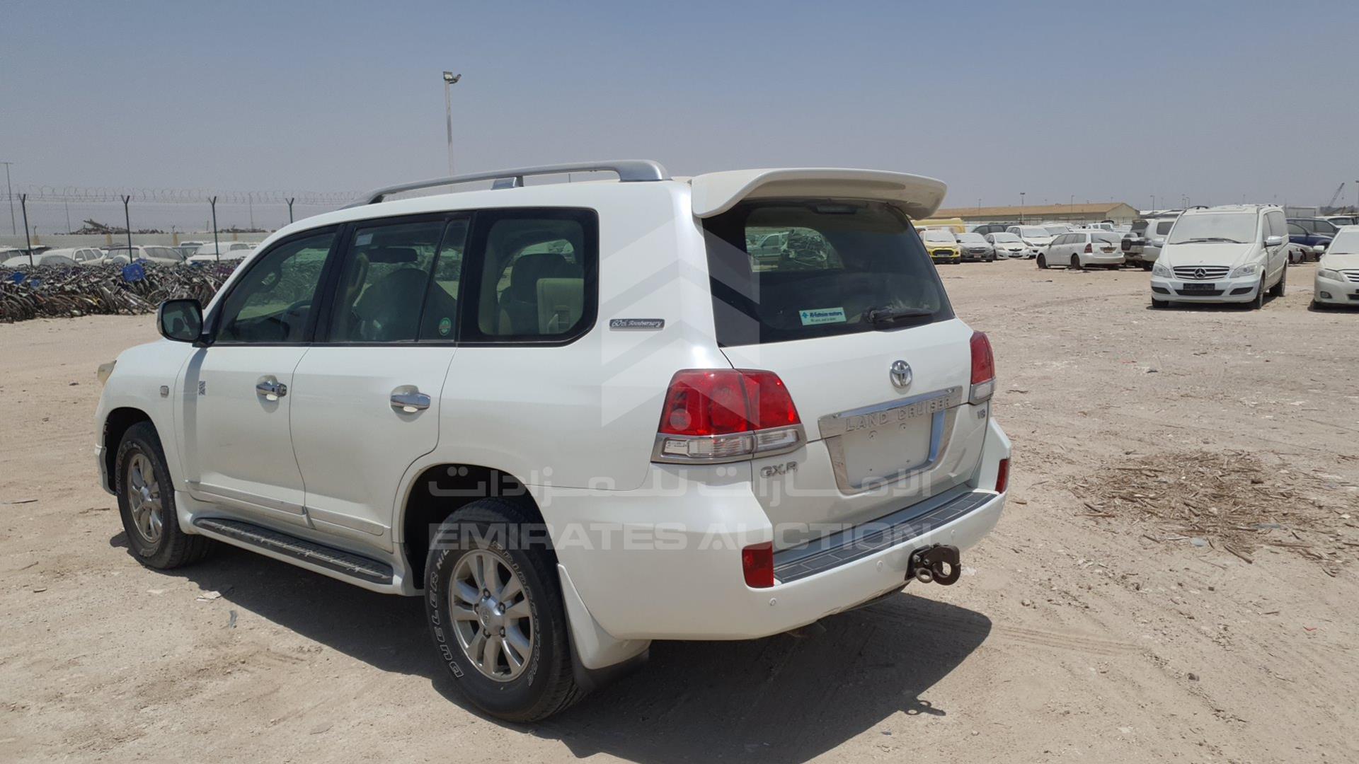 2011 TOYOTA LAND CRUISER VIN: JTMHT09J8B4041784