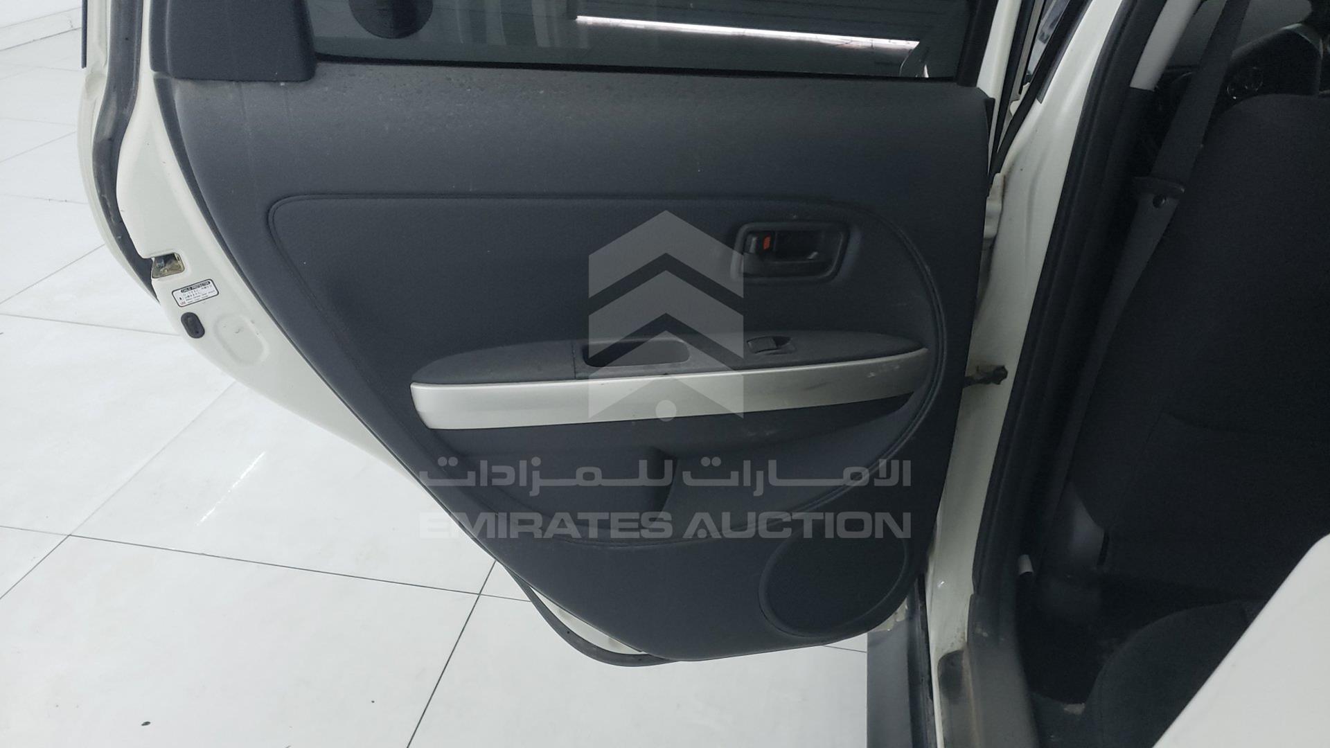2005 TOYOTA XA VIN: JTDKT623350099463