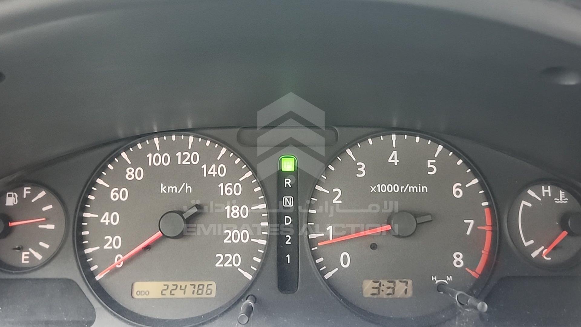 2003 NISSAN SUNNY VIN: JN1FN61S53W008582