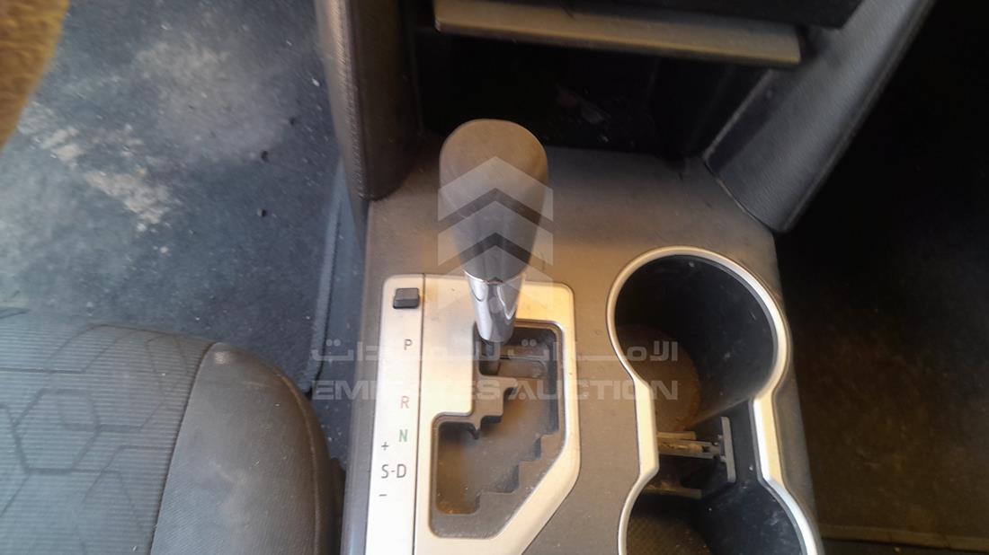 2013 Toyota Camry — Gear View — Photo 17