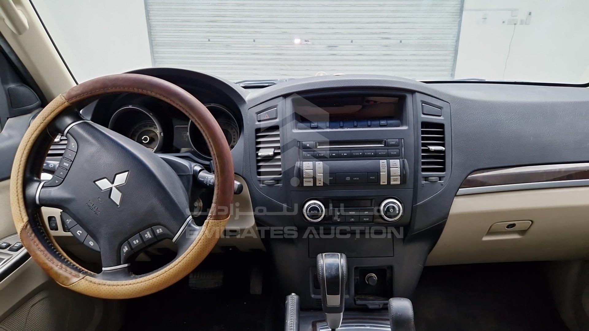 2013 MITSUBISHI PAJERO VIN: JMYLRV95WDJ704393