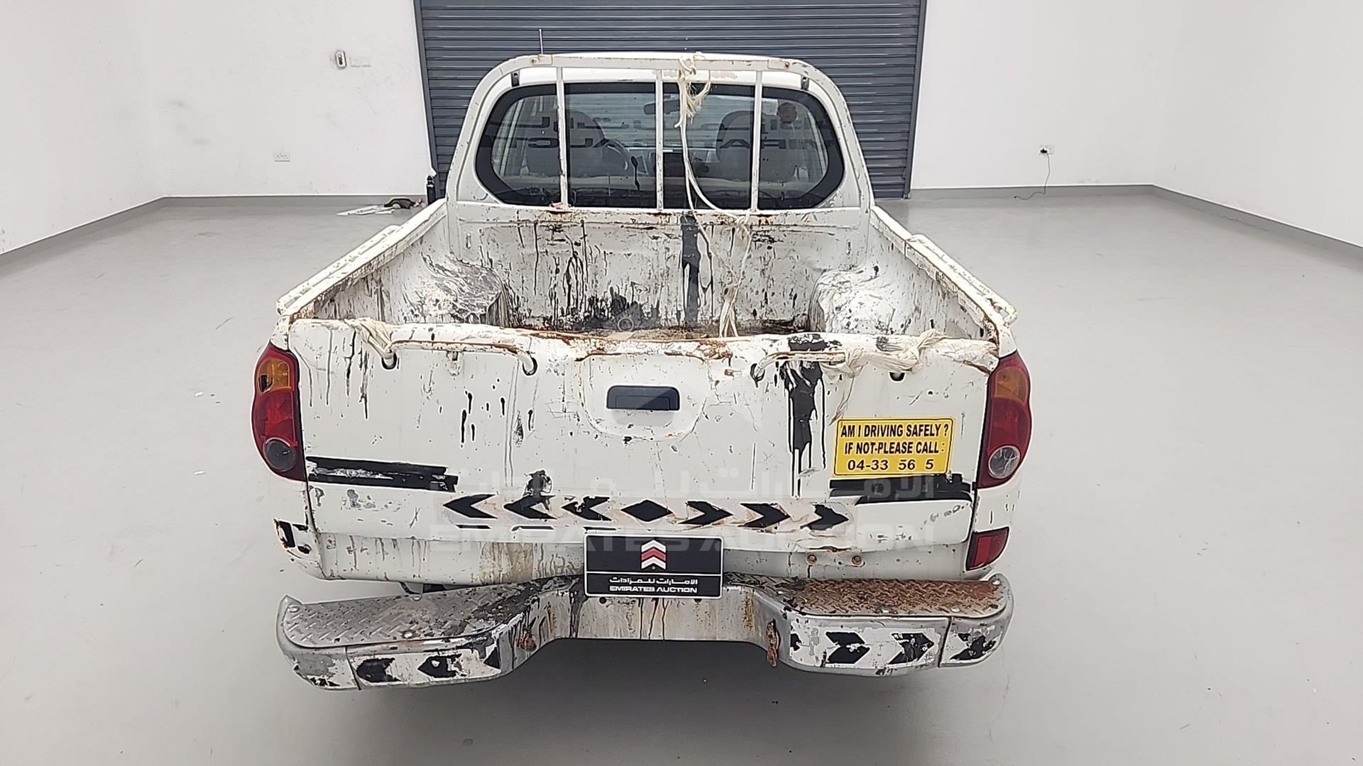 2013 MITSUBISHI PICK UP VIN: MMBJNKA50DD018547