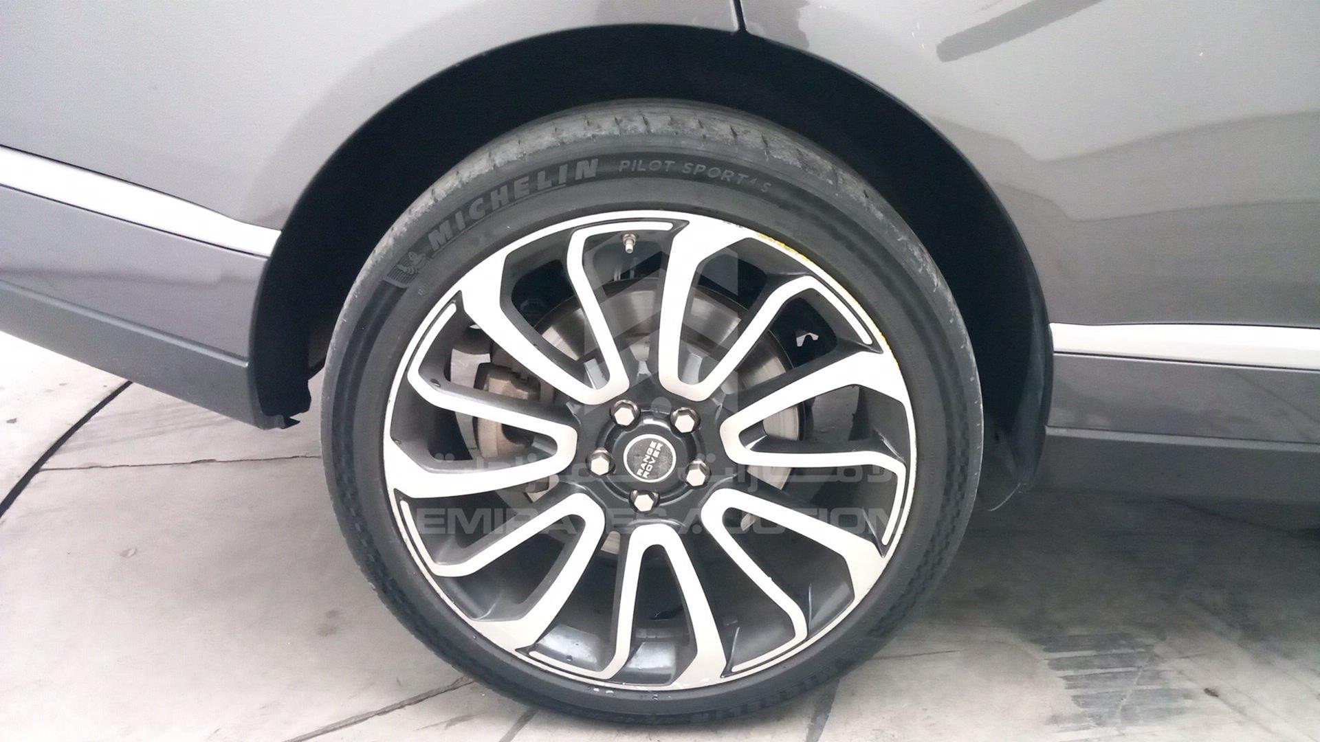2017 RANGE ROVER VOGUE VIN: SALGS2FEXHA321274