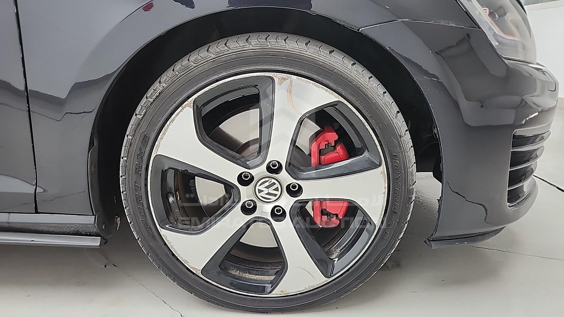 2016 VOLKSWAGEN GOLF VIN: 3VW547AU3GM022440