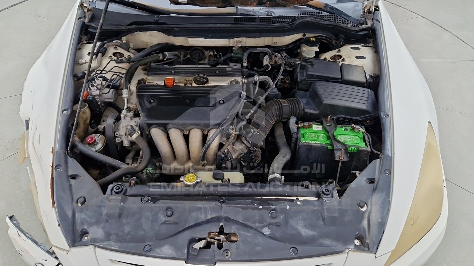 2004 HONDA ACCORD VIN: JHMCM56584C401056