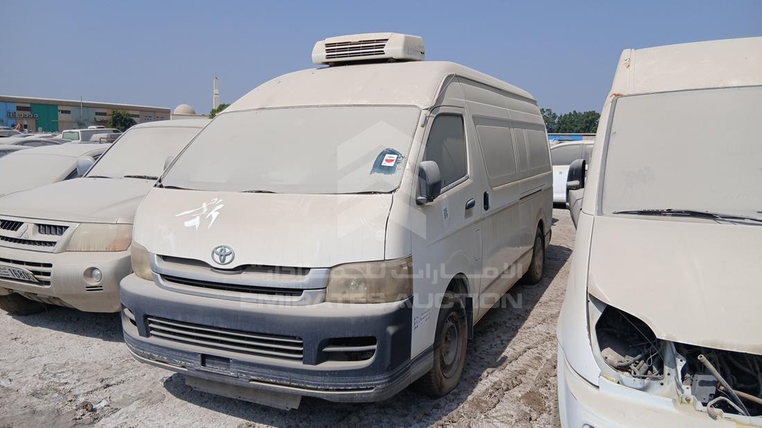 Toyota Hiace - Scrap without document — Front Left Angle — Photo 4