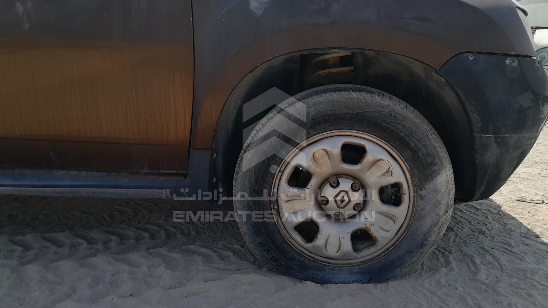 2015 RENAULT DUSTER VIN: VF1HSRCA9FA515361