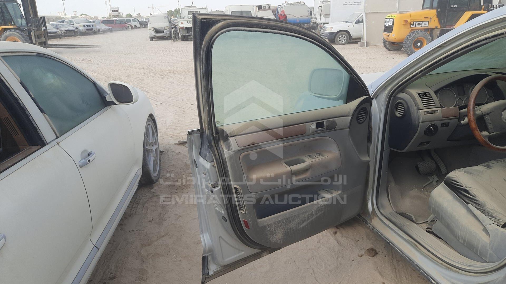 2007 VOLKSWAGEN TOUAREG VIN: WVGAE27L87D009254