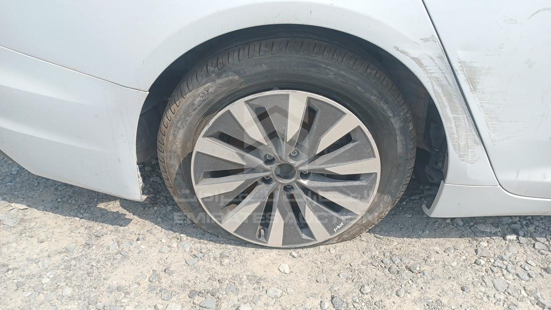 اودي ايه 6 2020 — الباب الخلفي الأيمن — صورة 33