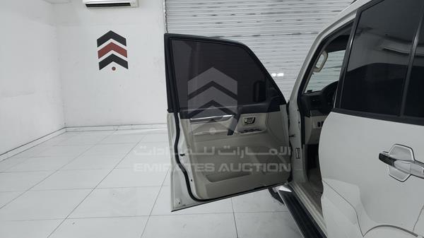JMYLRV95WBJ702297 Mitsubishi Pajero